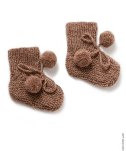 Strickset Schühchen Mit Bommel Aus Ecopuno Von Lana Grossa 4 Strickset Schühchen Mit Bommel Aus Ecopuno Von Lana Grossa – Bild 2