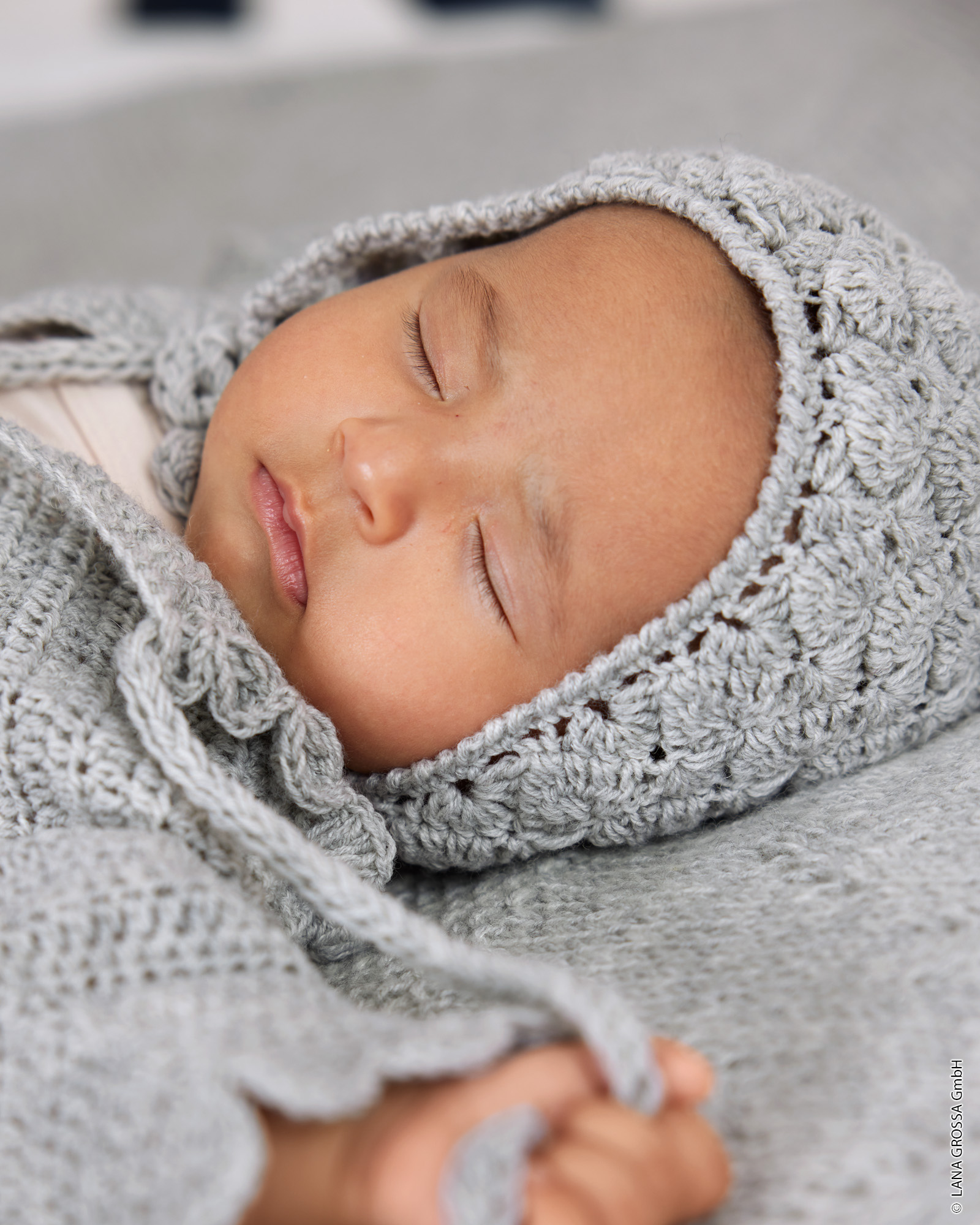Strickset Häkelmütze Mit Muschelmuster Aus Cool Wool Baby Von Lana Grossa 1 Häkelmütze Mit Muschelmuster - Cool Wool Baby
