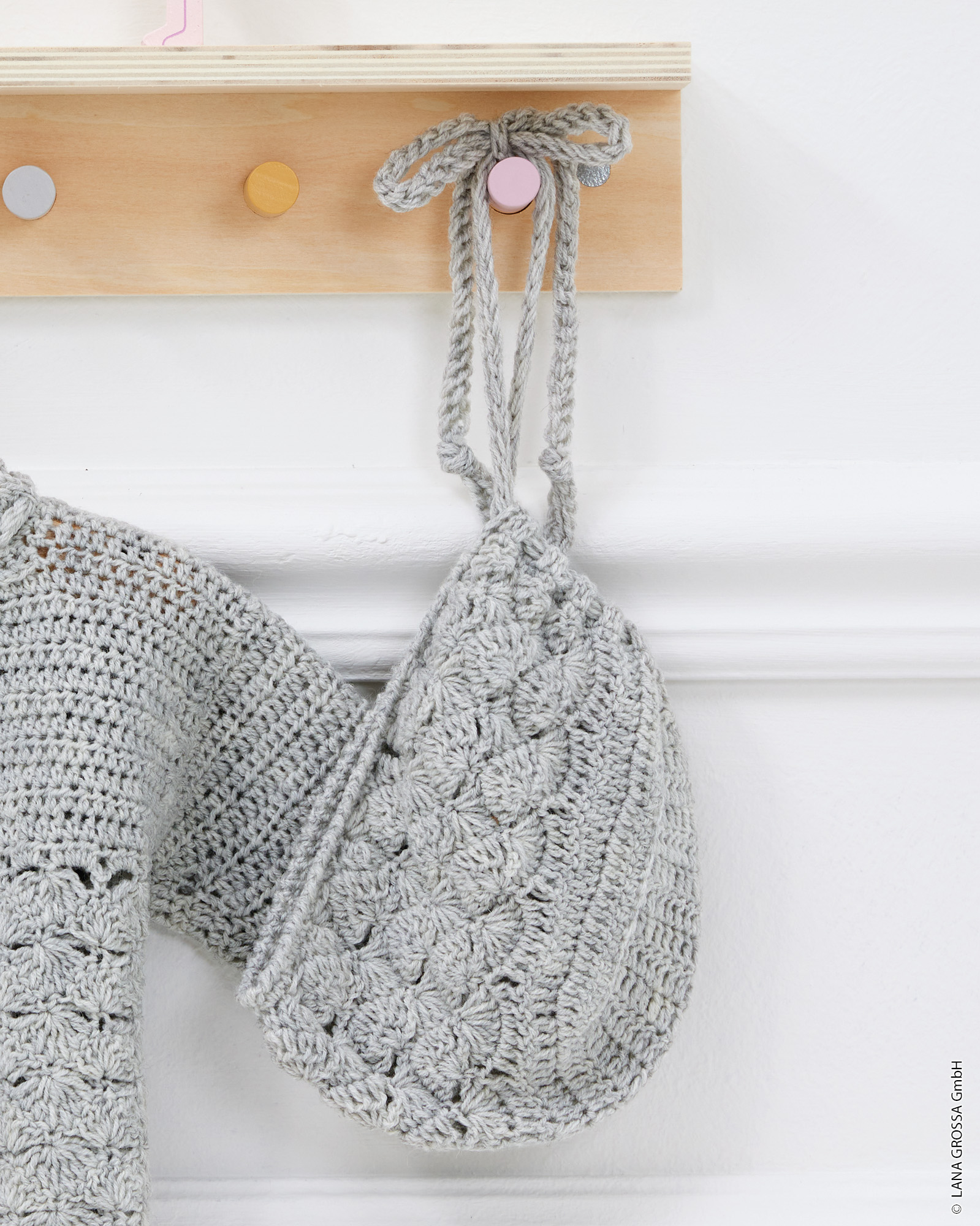 Strickset Häkelmütze Mit Muschelmuster Aus Cool Wool Baby Von Lana Grossa 3 Strickset Häkelmütze Mit Muschelmuster Aus Cool Wool Baby Von Lana Grossa – Bild 3