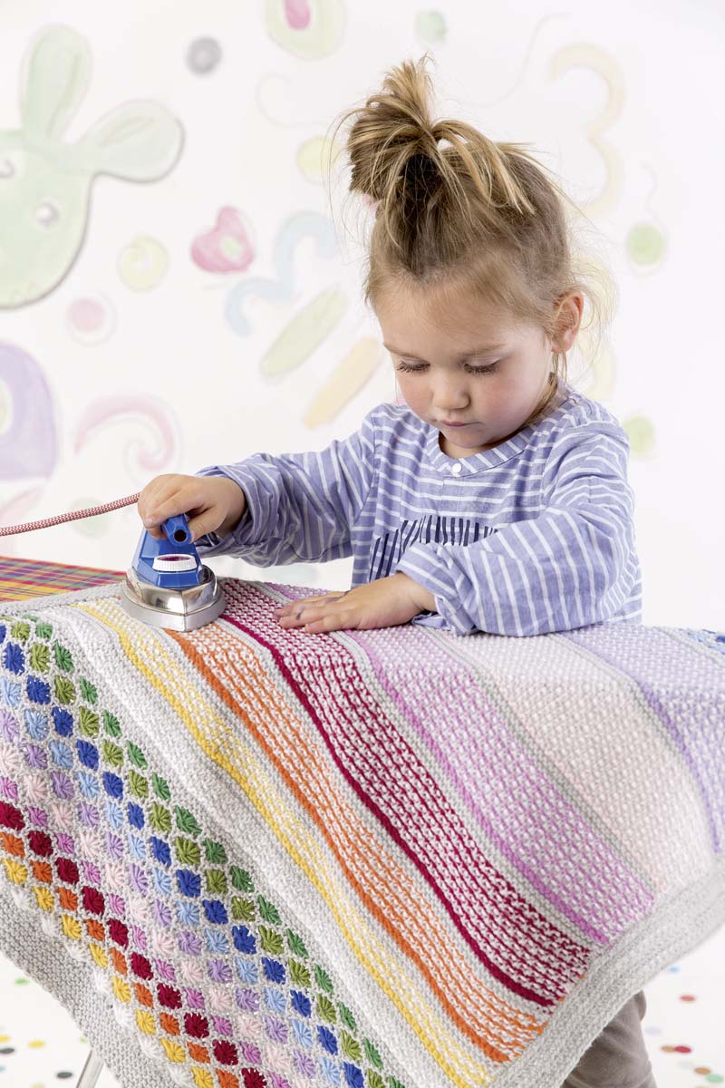 Strickset Babydecke Aus Merino 120 Von Lang Yarns 5 Strickset Babydecke Aus Merino 120 Von Lang Yarns – Bild 5