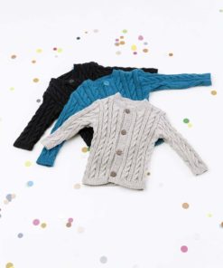 Strickset Knabenjacke Aus Baby Cotton Von Lang Yarns 4 Strickset Knabenjacke Aus Baby Cotton Von Lang Yarns – Bild 2