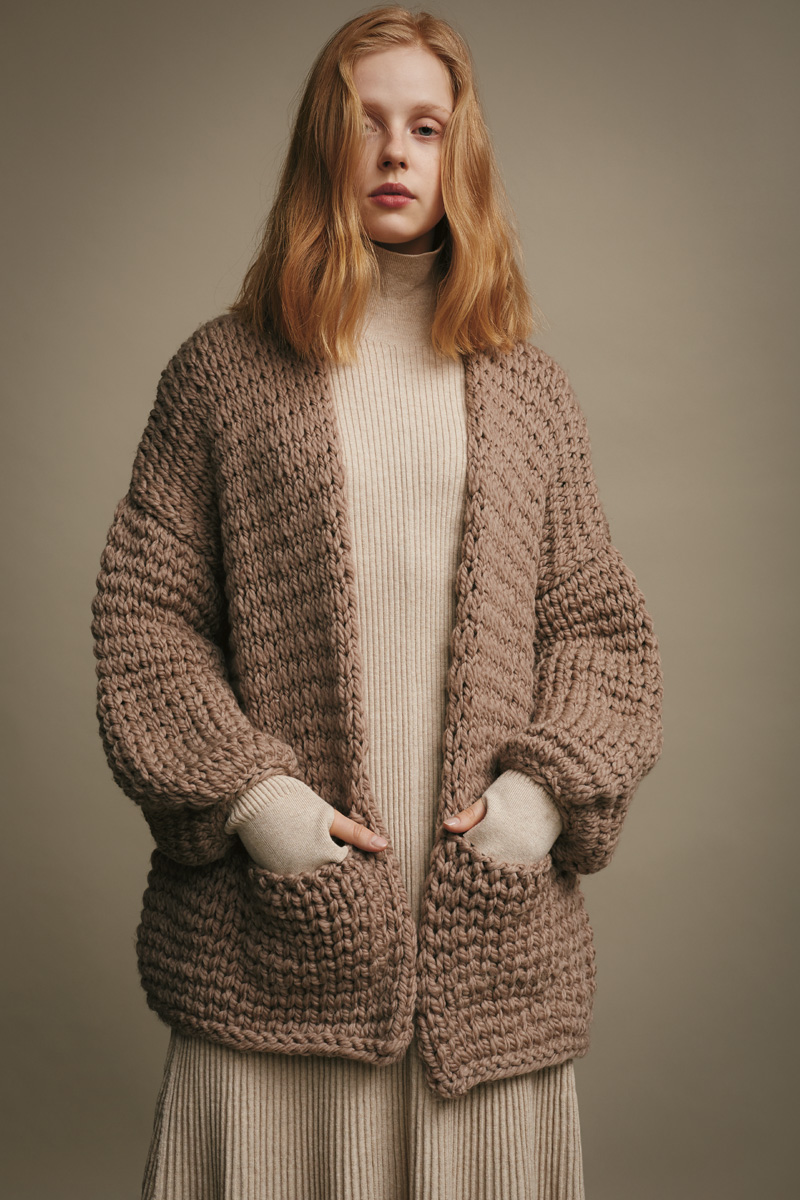 Strickset Cardigan Aus Fire Von Lang Yarns 2 Strickset Cardigan Aus Fire Von Lang Yarns – Bild 2