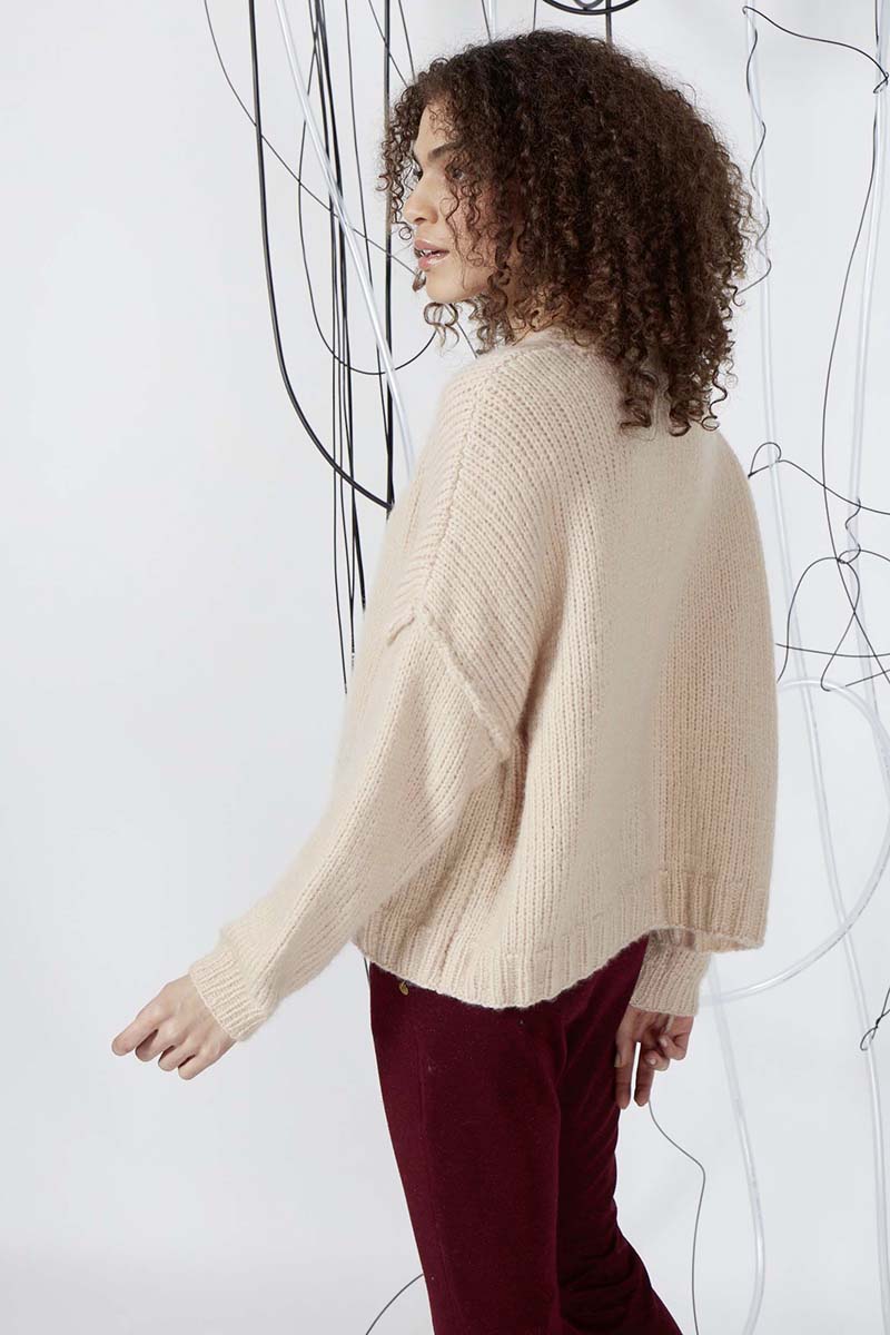 Strickset Cardigan Aus Cashmere Light Von Lang Yarns 2 Strickset Cardigan Aus Cashmere Light Von Lang Yarns – Bild 2