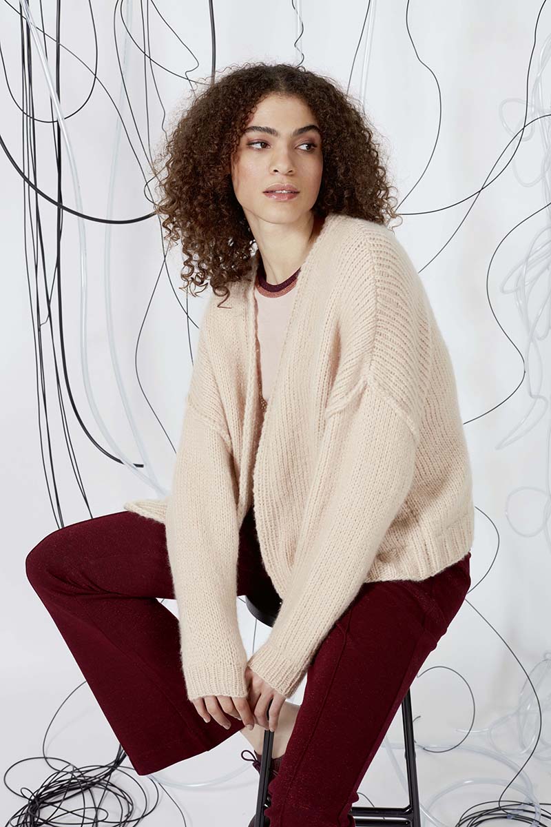 Strickset Cardigan Aus Cashmere Light Von Lang Yarns 1 Strickset Cardigan Aus Cashmere Light Von Lang Yarns