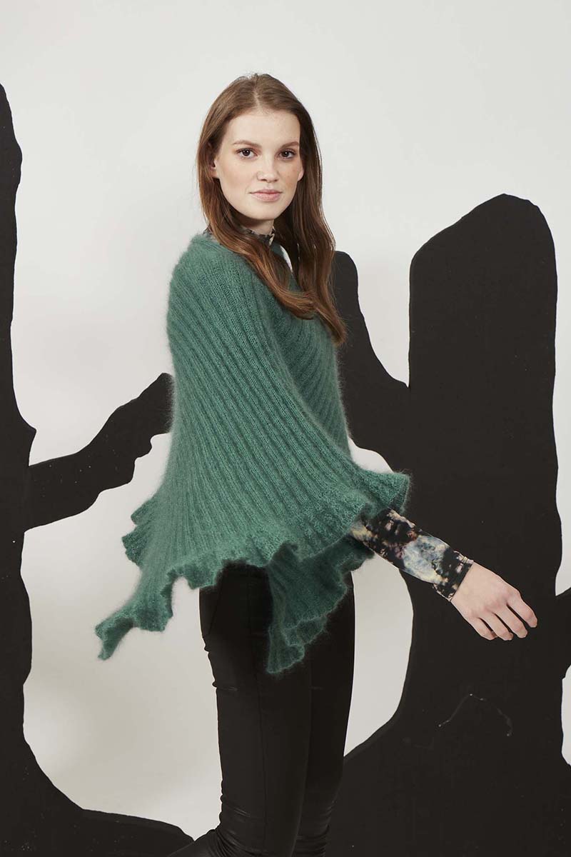 Strickset Cape Aus Mohair Luxe Von Lang Yarns 4 Strickset Cape Aus Mohair Luxe Von Lang Yarns – Bild 4