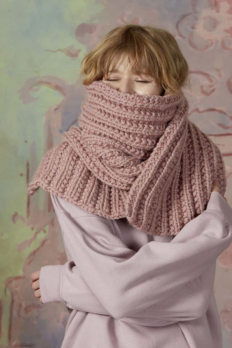 Strickset Shawl Aus Fire Von Lang Yarns 2 Strickset Shawl Aus Fire Von Lang Yarns – Bild 2