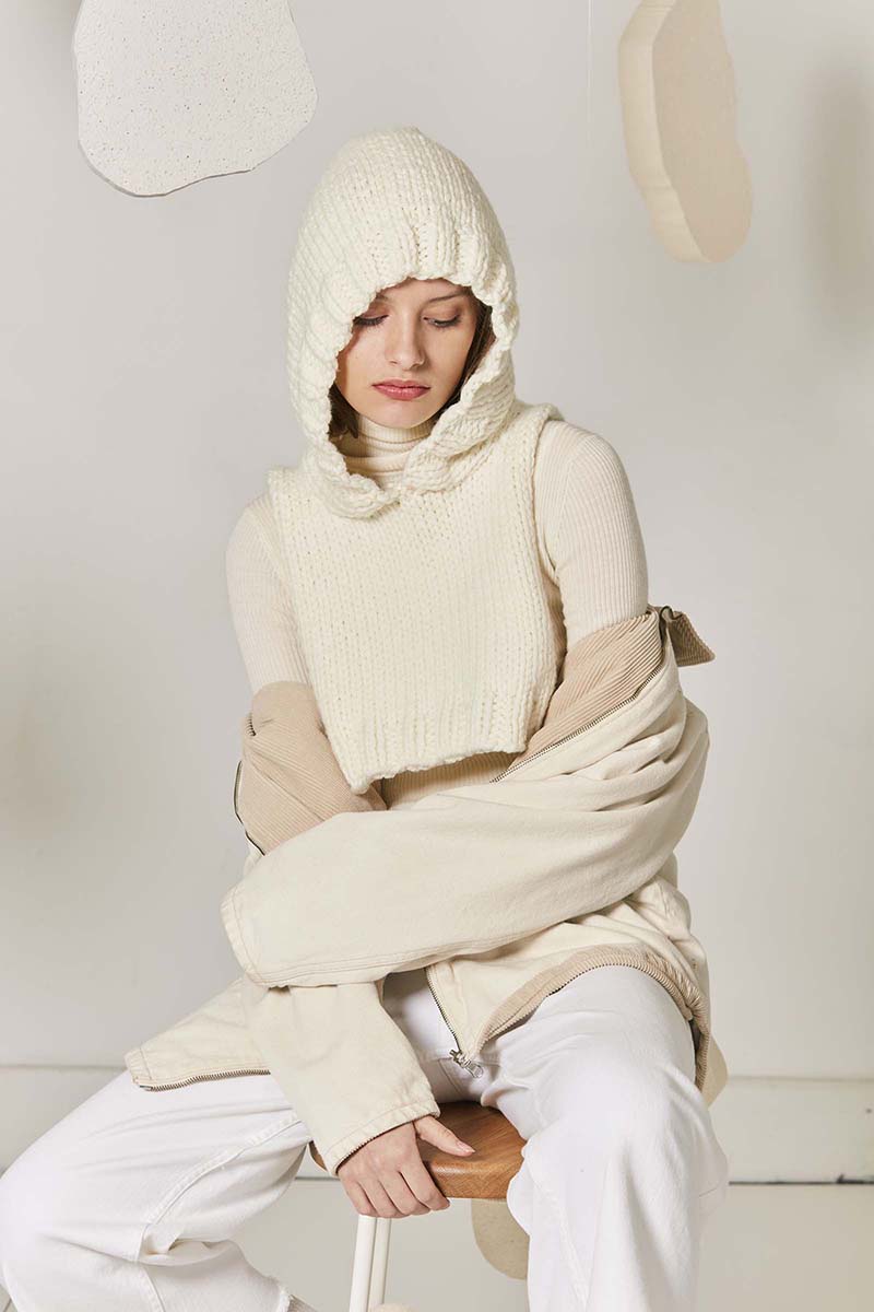 Strickset Hooded Collar Aus Fire Von Lang Yarns 2 Strickset Hooded Collar Aus Fire Von Lang Yarns – Bild 2