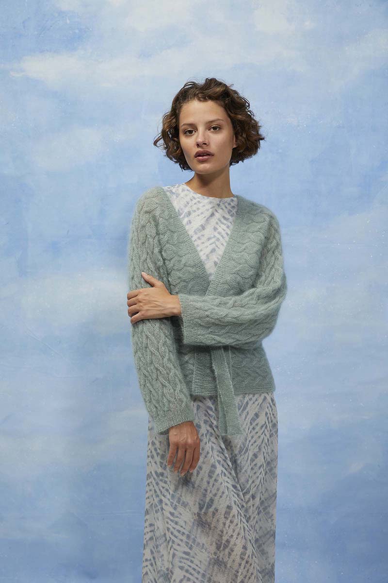 Strickset Wickeljacke Aus Mohair Luxe Von Lang Yarns 4 Strickset Wickeljacke Aus Mohair Luxe Von Lang Yarns – Bild 4