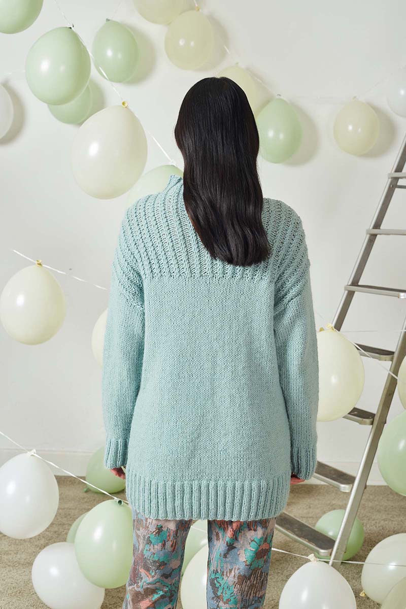 Strickset Pullover Aus Lambswool Und Lace Lamé Von Lang Yarns 2 Strickset Pullover Aus Lambswool Und Lace Lamé Von Lang Yarns – Bild 2