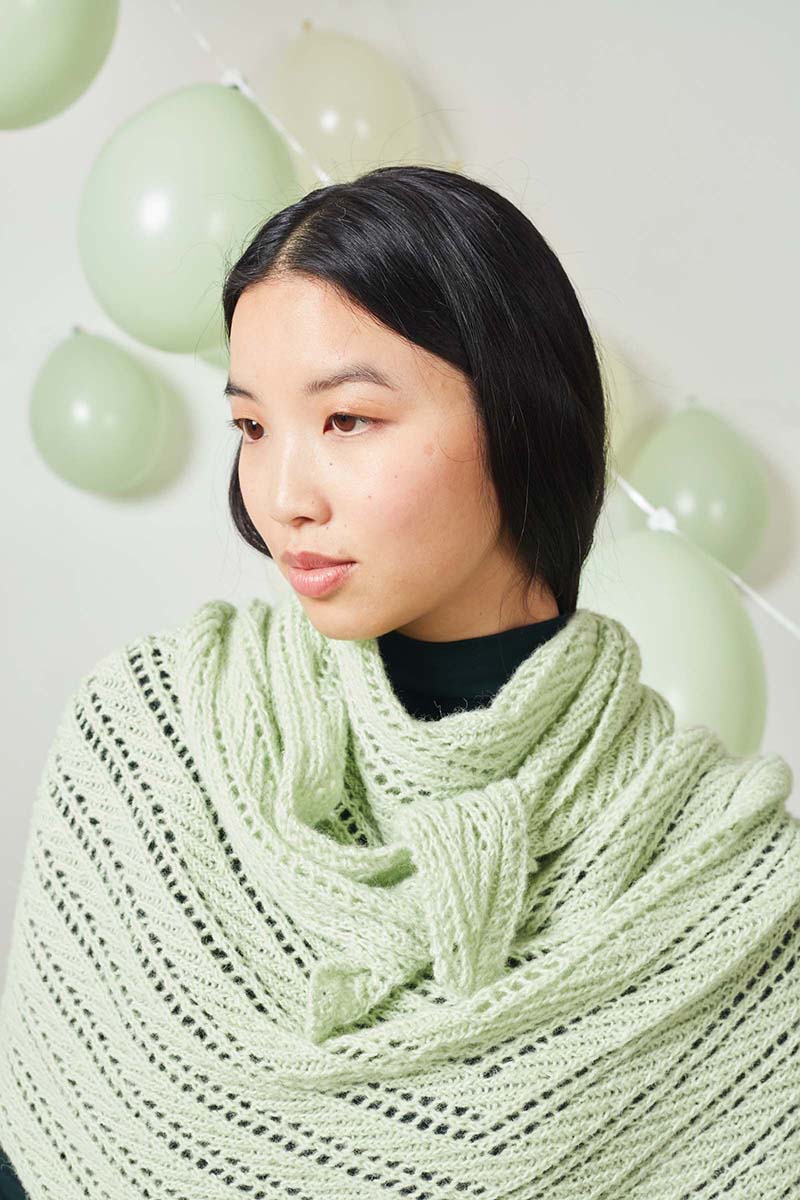 Strickset Dreiecktuch Aus Regina Von Lang Yarns 4 Strickset Dreiecktuch Aus Regina Von Lang Yarns – Bild 4