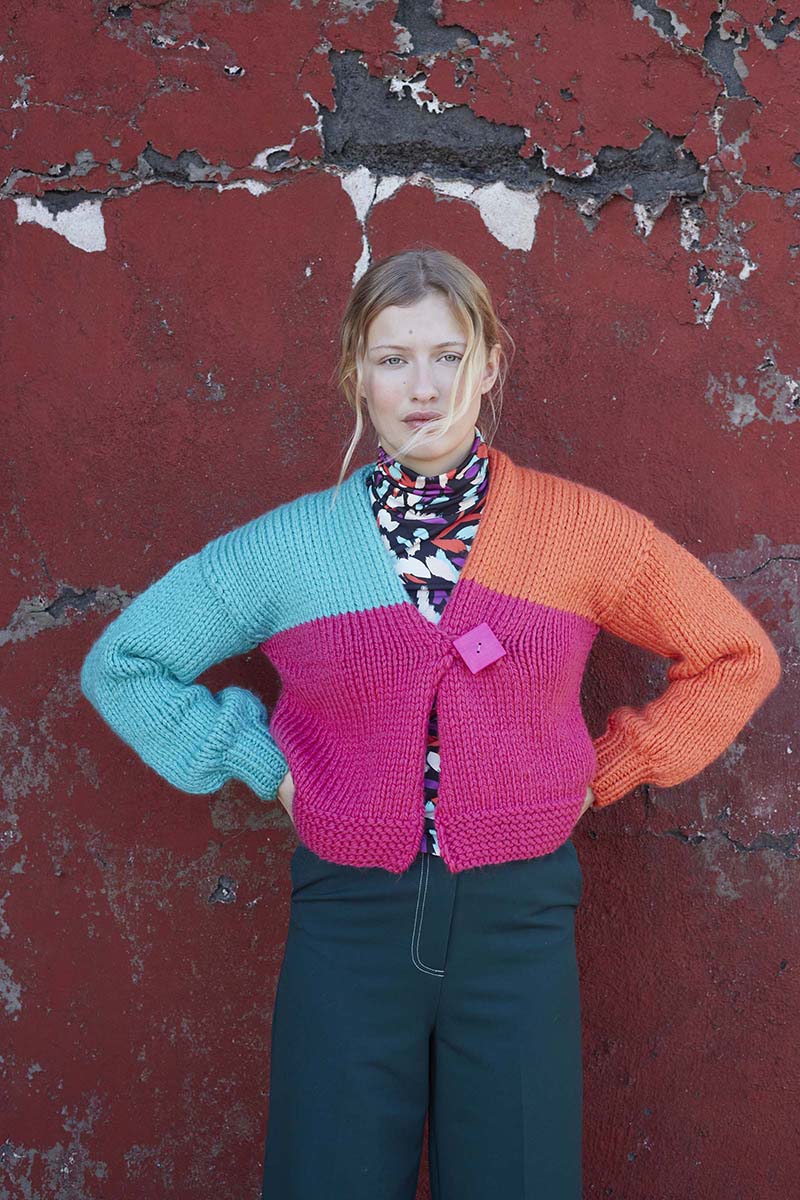 Strickset Cardigan Aus Fire Von Lang Yarns 2 Strickset Cardigan Aus Fire Von Lang Yarns – Bild 2