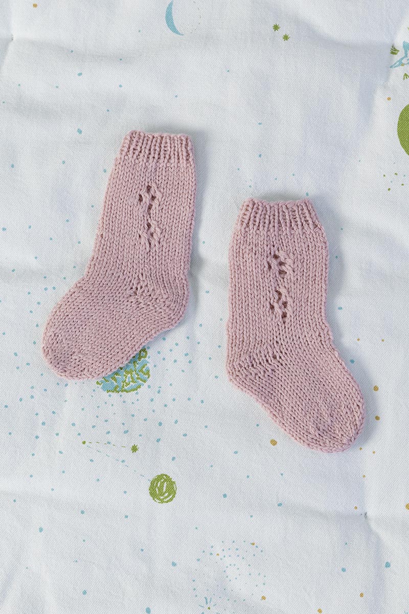 Strickset Socken Aus Merino 200 Bebe Von Lang Yarns 1 Strickset Socken Aus Merino 200 Bebe Von Lang Yarns