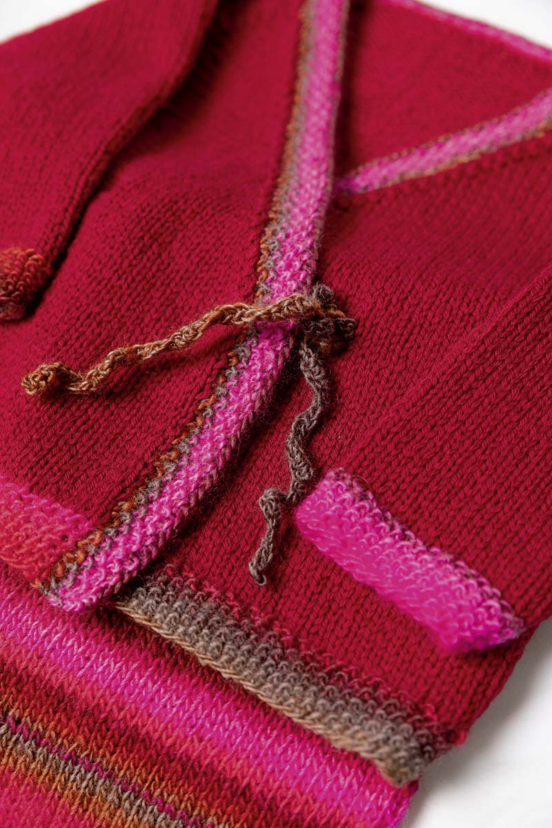 Strickset Wickeljacke Aus Merino 200 Bebe Von Lang Yarns 2 Strickset Wickeljacke Aus Merino 200 Bebe Von Lang Yarns – Bild 2