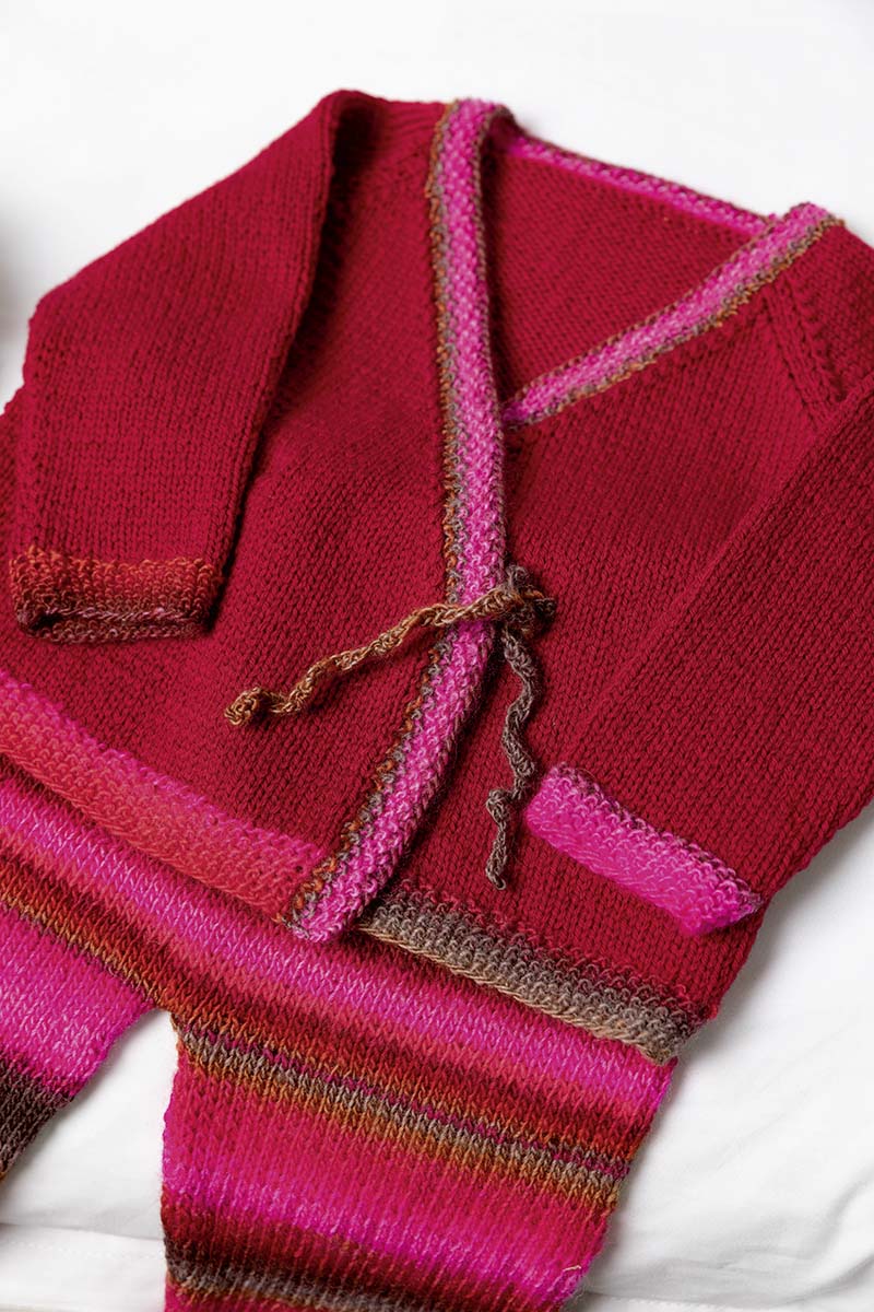 Strickset Wickeljacke Aus Merino 200 Bebe Von Lang Yarns 1 Strickset Wickeljacke Aus Merino 200 Bebe Von Lang Yarns