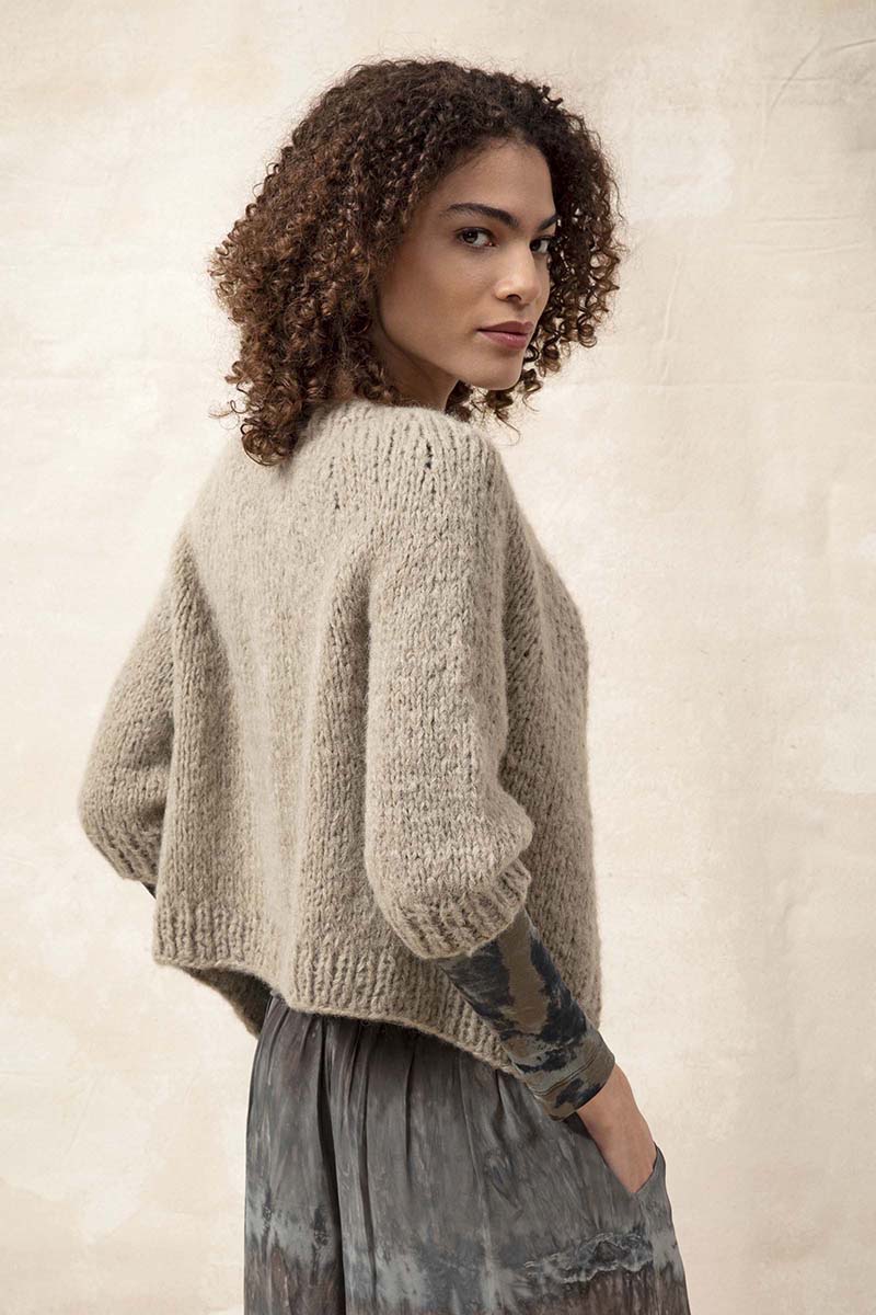 Strickset Jacke Top Down Aus Suri Alpaca Von Lang Yarns 2 Strickset Jacke Top Down Aus Suri Alpaca Von Lang Yarns – Bild 2