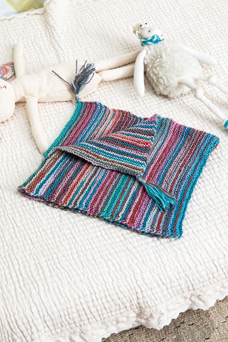 Strickset Poncho Aus Merino 200 Bebe Color Von Lang Yarns 2 Strickset Poncho Aus Merino 200 Bebe Color Von Lang Yarns – Bild 2