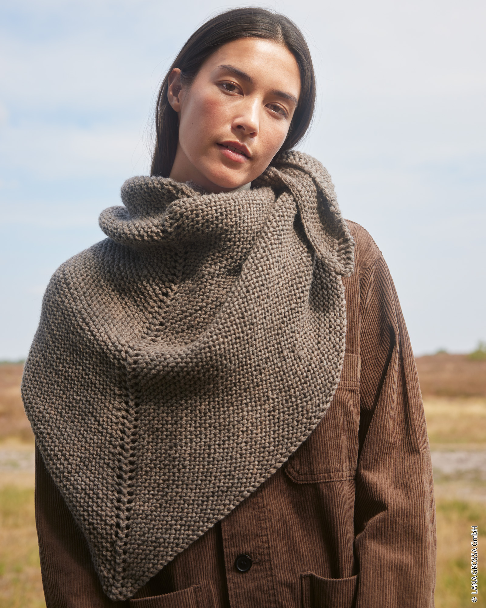 Strickset Dreieckstuch Mit Lochstreifen Aus Alta Moda Cashmere 16 Von Lana Grossa 1 Strickset Dreieckstuch Mit Lochstreifen Aus Alta Moda Cashmere 16 Von Lana Grossa