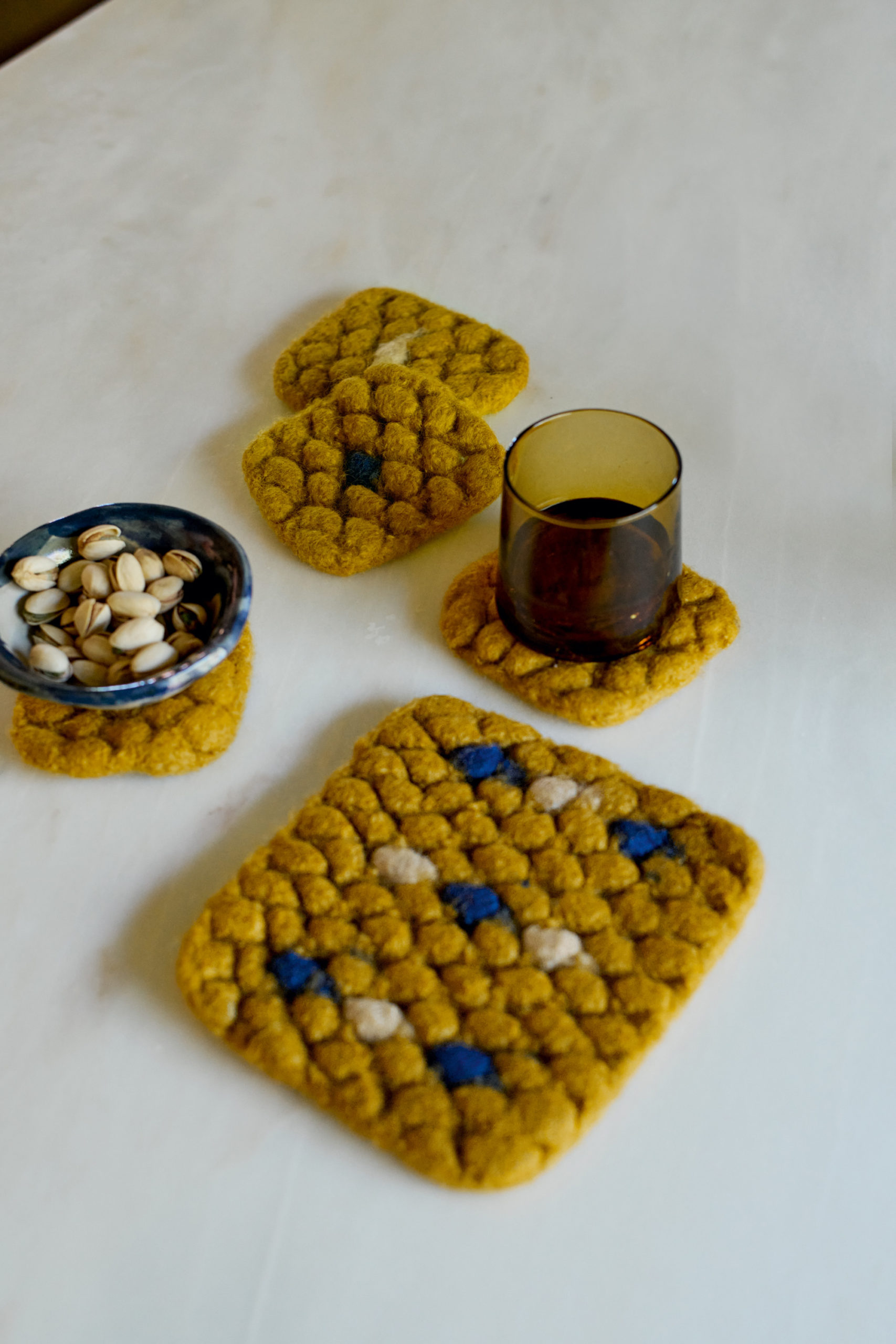 Strickset Gefilzte Untersetzer Aus Feltro Von Lana Grossa 1 Gefilzte Untersetzer - Feltro