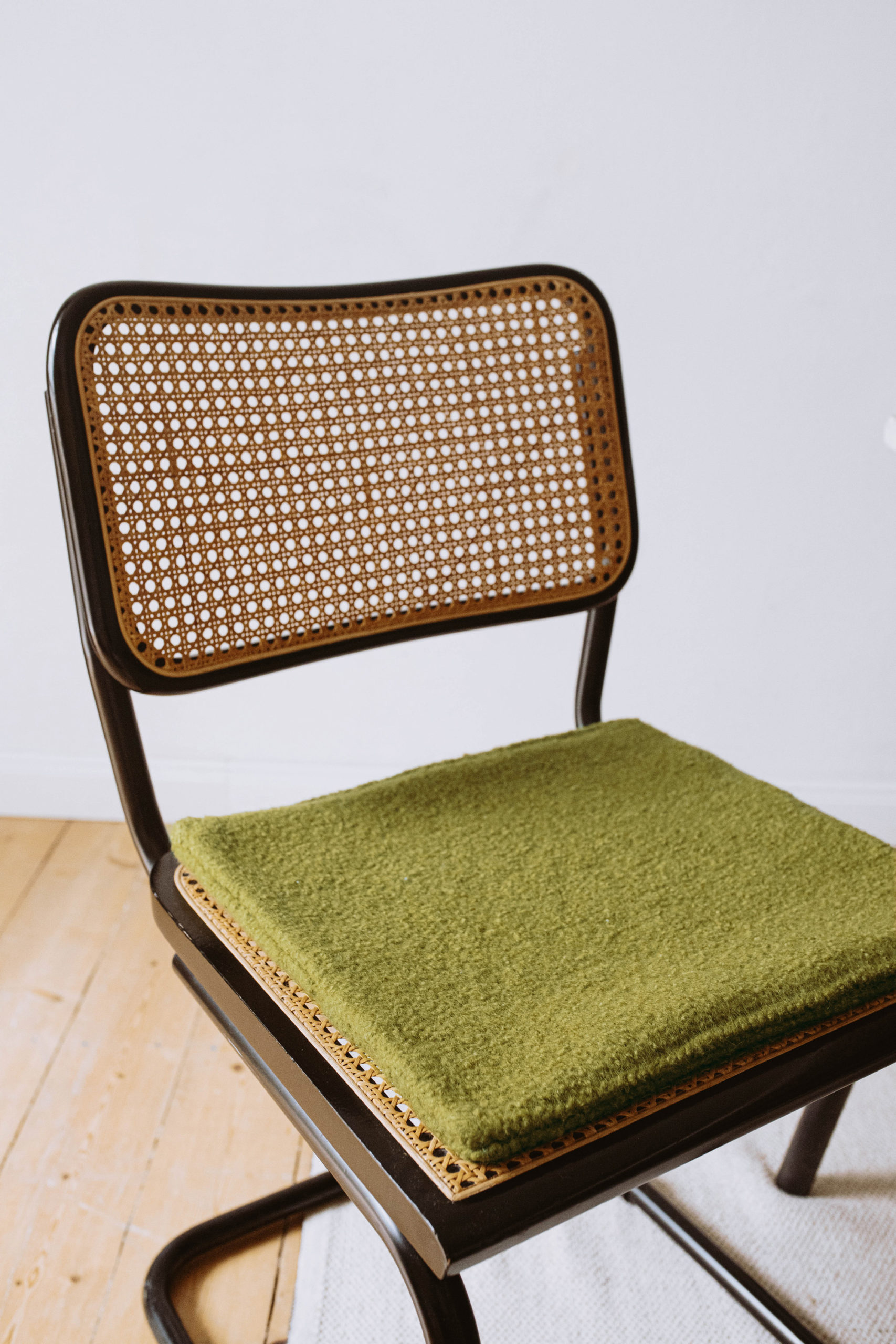 Strickset Sitzkissen Glatt Rechts Aus Feltro Von Lana Grossa 1 Sitzkissen Glatt Rechts - Feltro