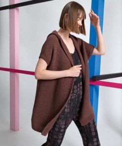 Strickset Weste Mit Kapuze Aus Amira Von Lang Yarns 6 Strickset Weste Mit Kapuze Aus Amira Von Lang Yarns – Bild 2