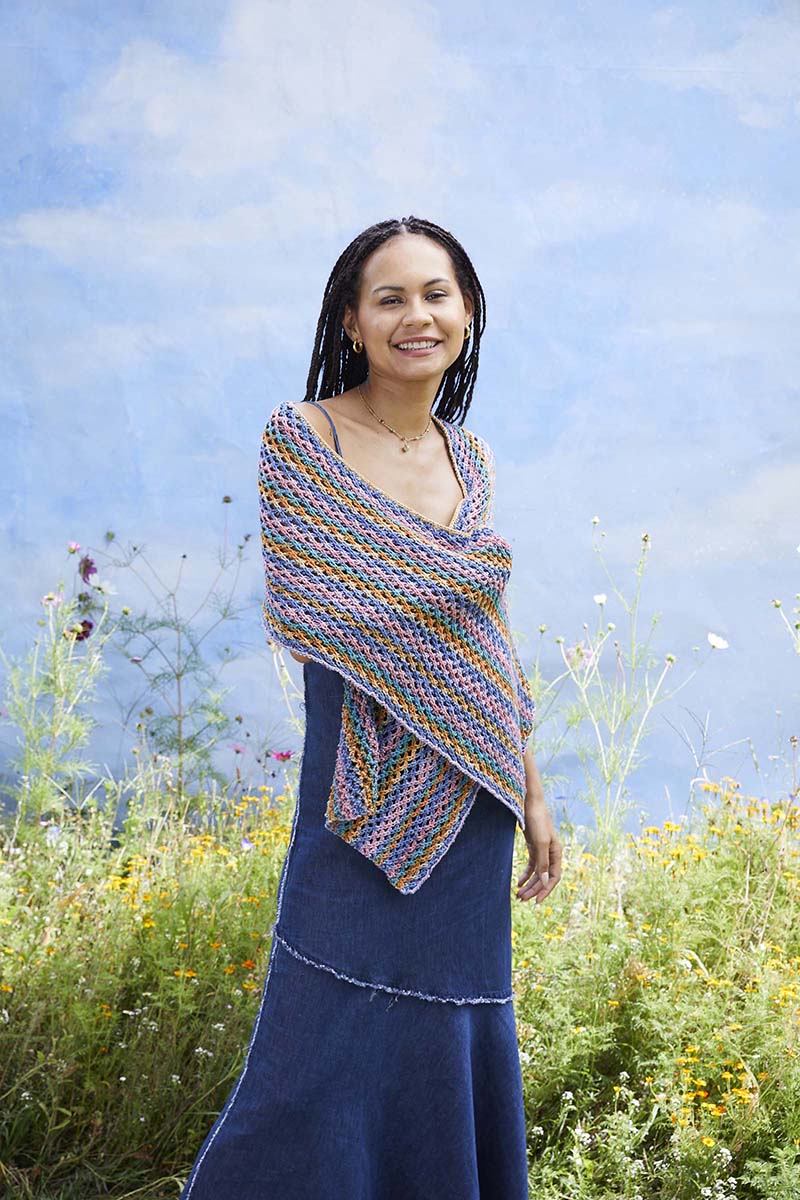 Strickset Schal Aus Silk Color Von Lang Yarns 4 Strickset Schal Aus Silk Color Von Lang Yarns – Bild 4