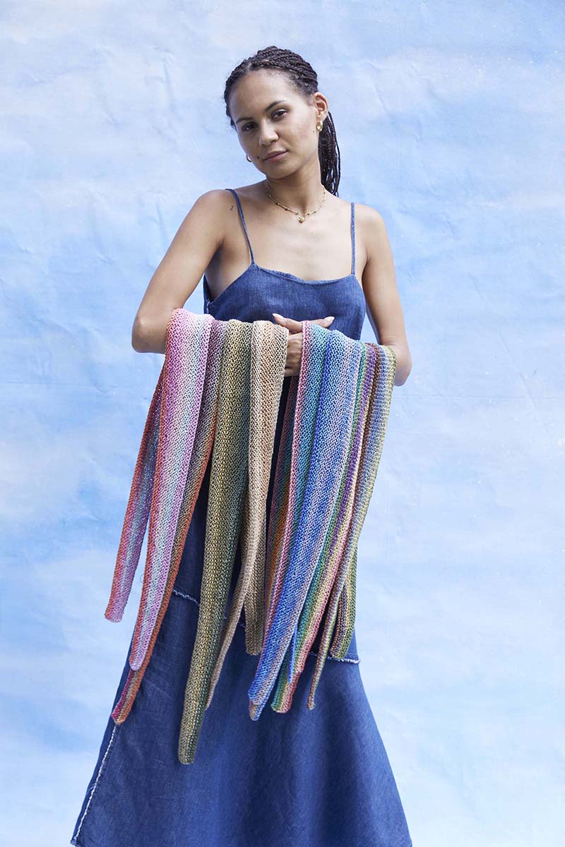 Strickset Schal Aus Silk Color Von Lang Yarns 10 Strickset Schal Aus Silk Color Von Lang Yarns – Bild 10
