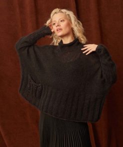 Strickset Ponchopullover Aus Mohair 21 Und Paillettes Von Lang Yarns 7 Strickset Ponchopullover Aus Mohair 21 Und Paillettes Von Lang Yarns – Bild 4
