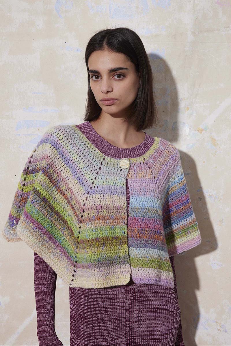 Strickset Cape Gehäkelt Aus Magnolia Von Lang Yarns 4 Strickset Cape Gehäkelt Aus Magnolia Von Lang Yarns – Bild 4