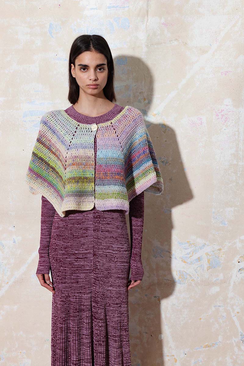 Strickset Cape Gehäkelt Aus Magnolia Von Lang Yarns 1 Strickset Cape Gehäkelt Aus Magnolia Von Lang Yarns