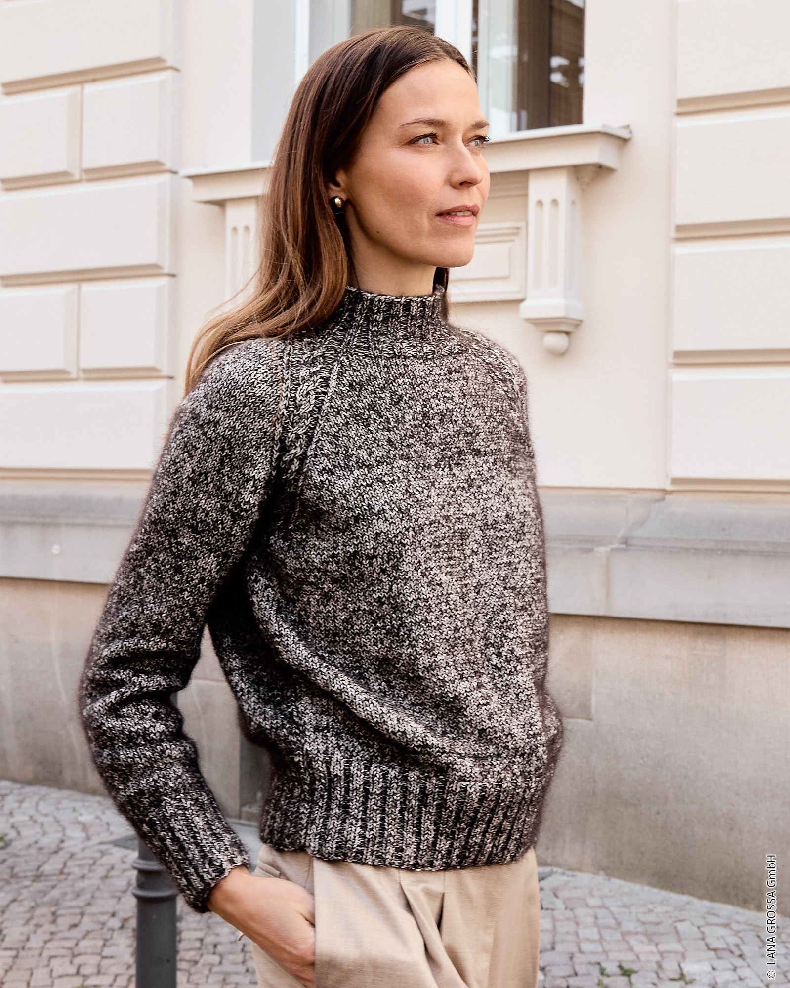 Strickset Raglanpullover Mit Zopf Aus Cashmere 16 Fine Und Silkhair Von Lana Grossa 1 Strickset Raglanpullover Mit Zopf Aus Cashmere 16 Fine Und Silkhair Von Lana Grossa