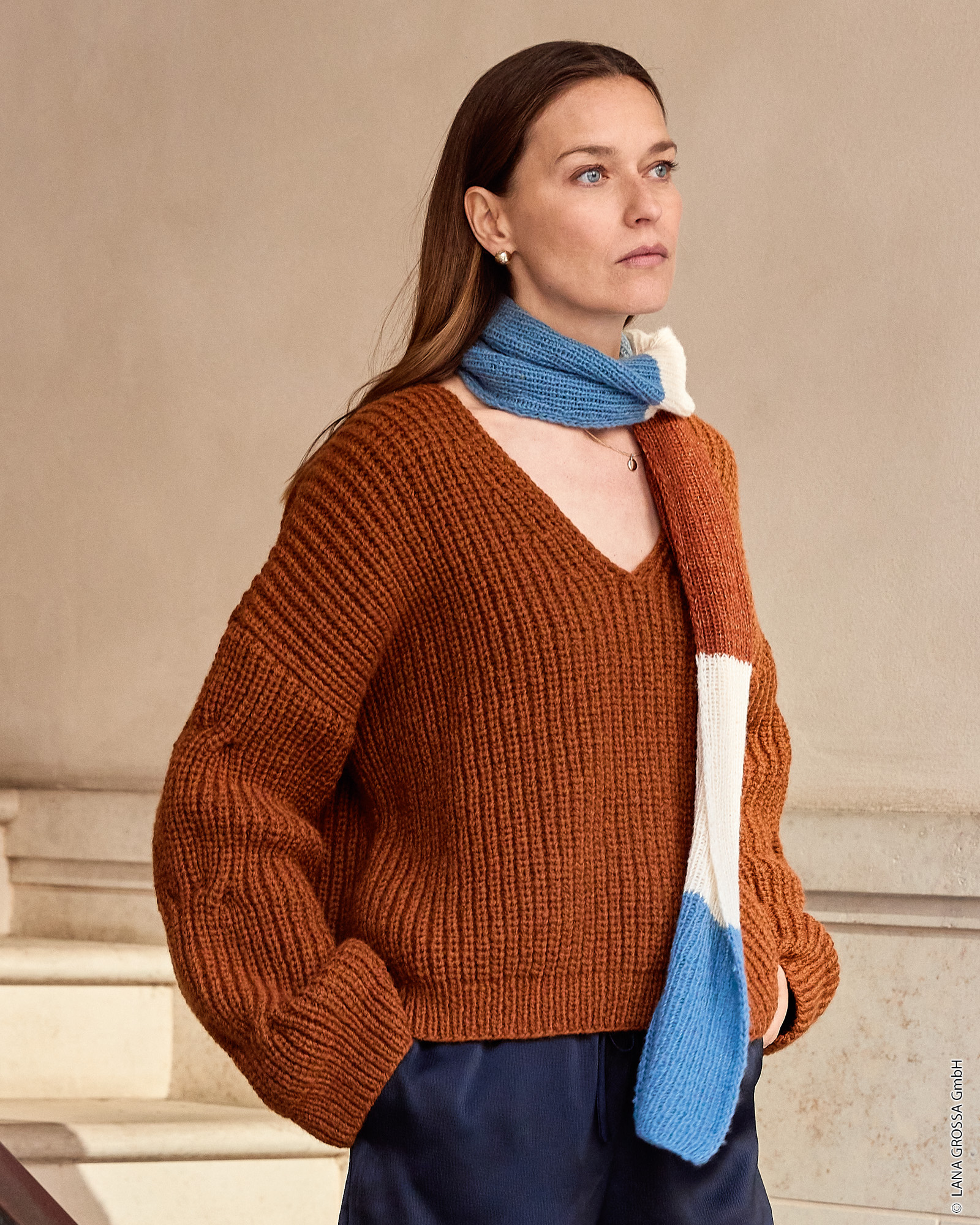 Strickset Pullover Mit Verzopfung Aus Alta Moda Cashmere 16 Von Lana Grossa 3 Strickset Pullover Mit Verzopfung Aus Alta Moda Cashmere 16 Von Lana Grossa – Bild 3