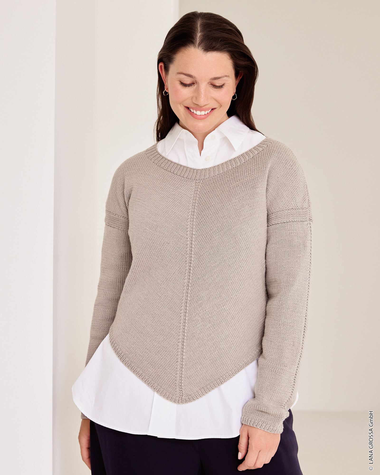 Strickset Pullover Mit Ziernaht Aus Cool Wool Von Lana Grossa 1 Strickset Pullover Mit Ziernaht Aus Cool Wool Von Lana Grossa