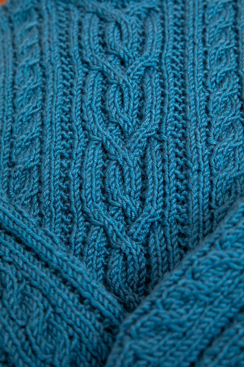 Strickset Zopfpullover Aus Poseidon Von Lang Yarns 4 Strickset Zopfpullover Aus Poseidon Von Lang Yarns – Bild 4