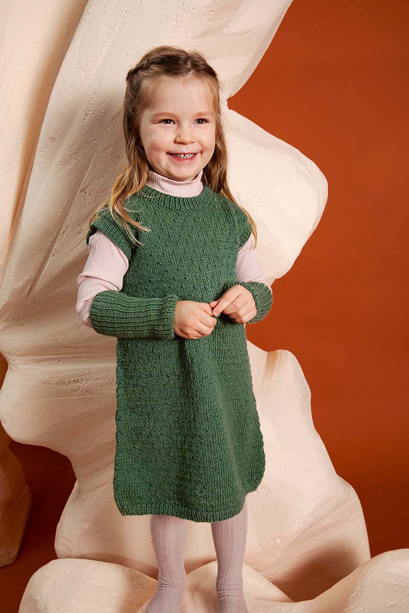 Strickset Kleid Mit Stulpen Aus Atlantis Von Lang Yarns 1 Strickset Kleid Mit Stulpen Aus Atlantis Von Lang Yarns