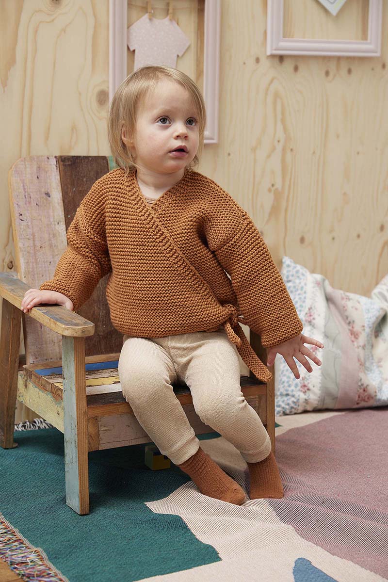 Strickset Wickeljacke Aus Merino 200 Bebe Von Lang Yarns 4 Strickset Wickeljacke Aus Merino 200 Bebe Von Lang Yarns – Bild 4