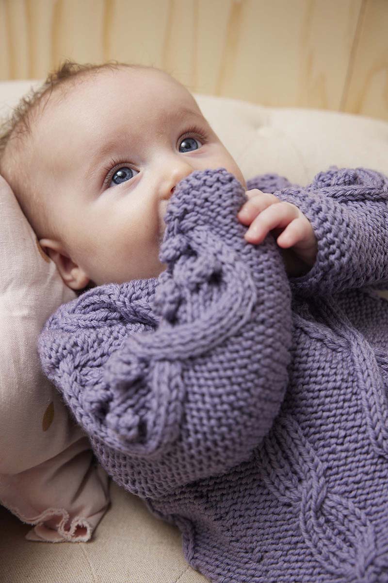 Strickset Pullover Aus Merino 200 Bebe Von Lang Yarns 3 Strickset Pullover Aus Merino 200 Bebe Von Lang Yarns – Bild 3