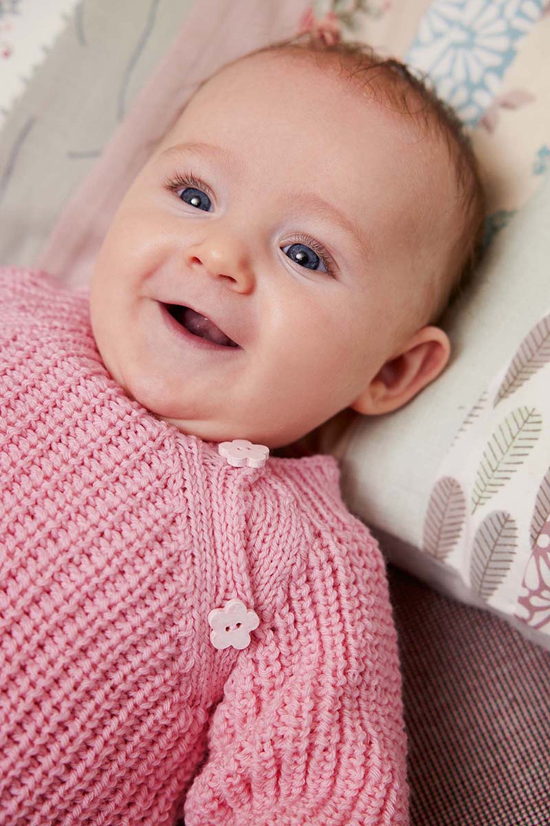 Strickset Langarmbody Aus Merino 200 Bebe Von Lang Yarns 2 Strickset Langarmbody Aus Merino 200 Bebe Von Lang Yarns – Bild 2