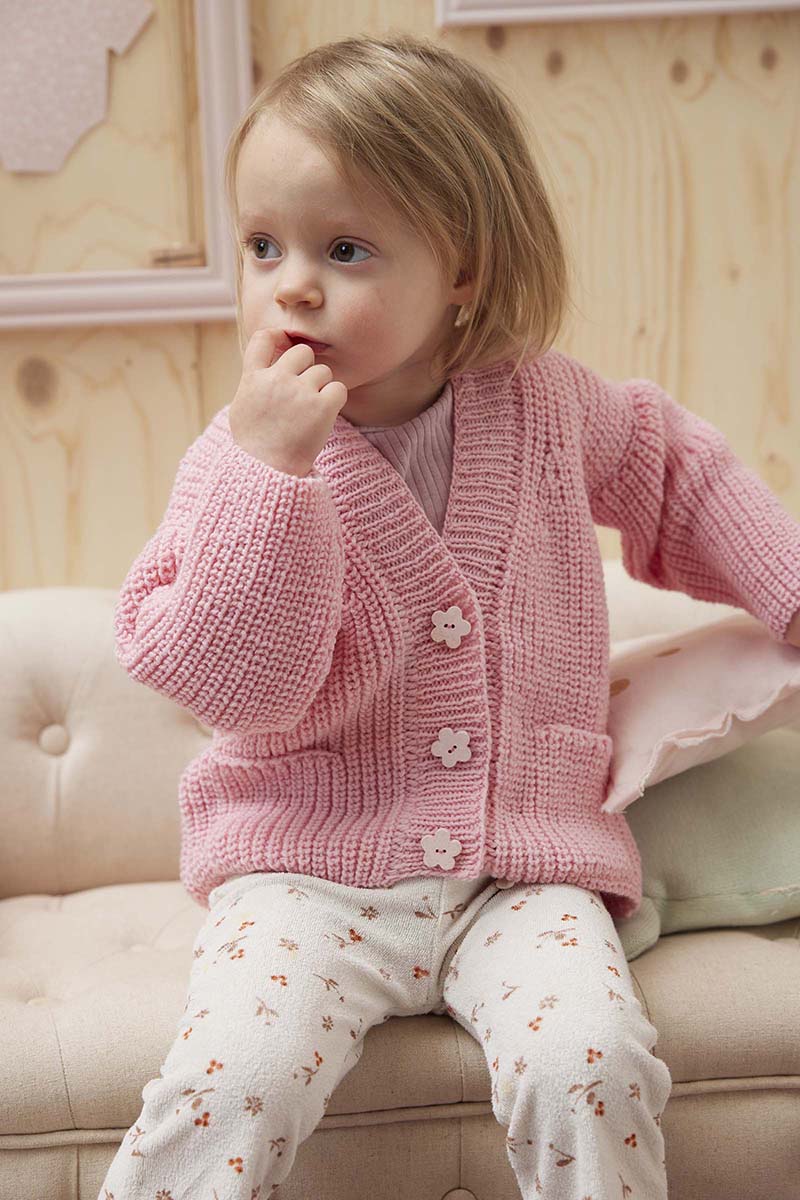 Strickset Cardigan Aus Merino 200 Bebe Von Lang Yarns 3 Strickset Cardigan Aus Merino 200 Bebe Von Lang Yarns – Bild 3