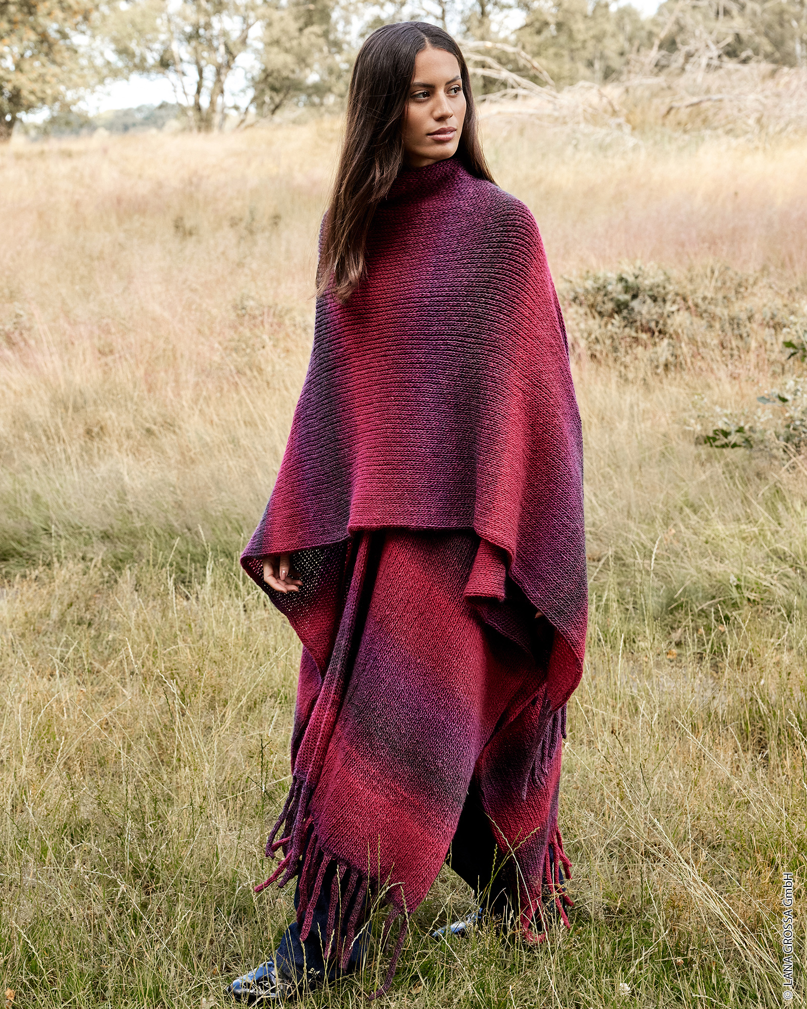 Strickset Poncho Glatt-Rechts-Patent Aus Gomitolo Versione Von Lana Grossa 1 Strickset Poncho Glatt-Rechts-Patent Aus Gomitolo Versione Von Lana Grossa