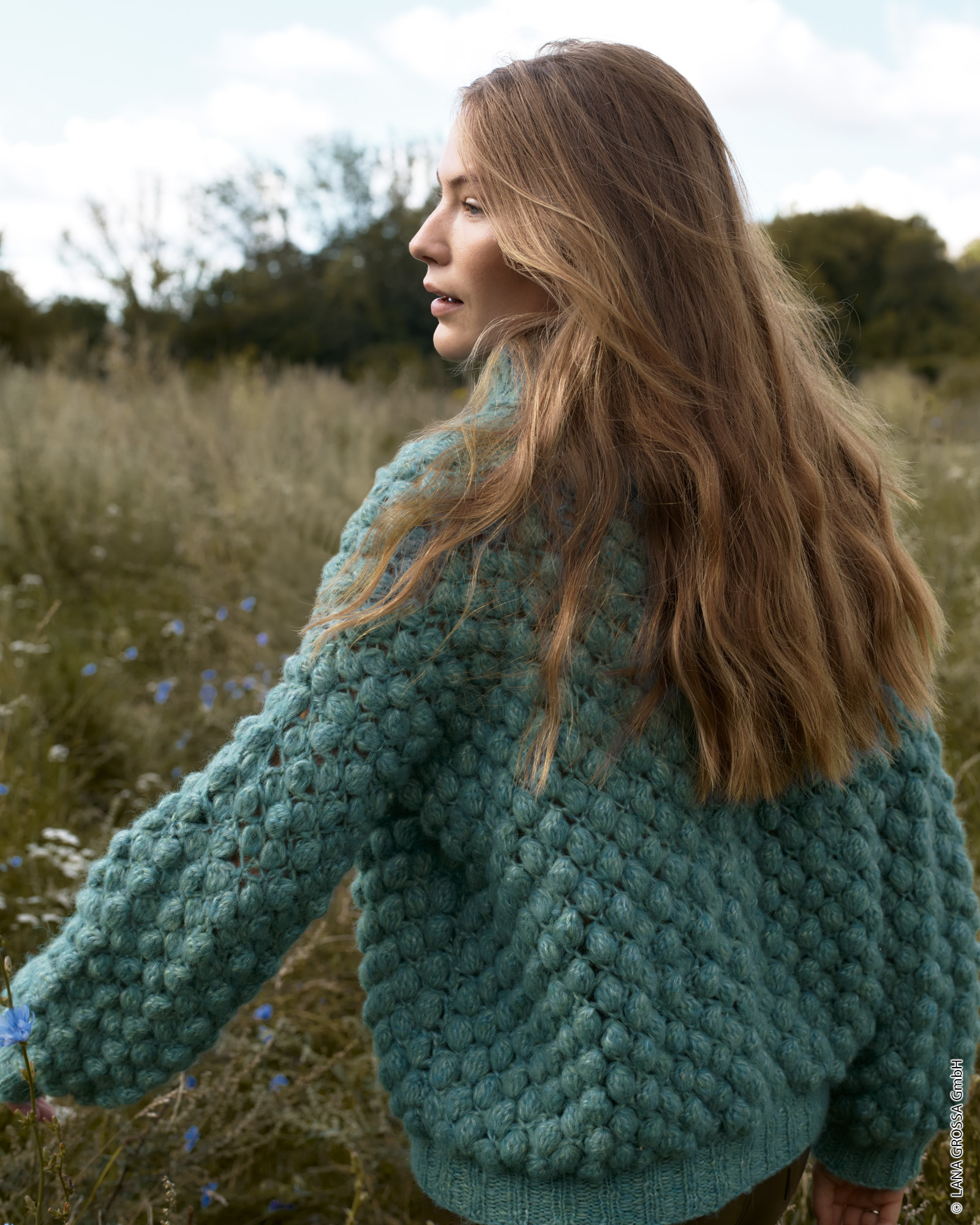 Strickset Pullover Mit Xl-Noppen Aus Airy Von Lana Grossa 3 Strickset Pullover Mit Xl-Noppen Aus Airy Von Lana Grossa – Bild 3