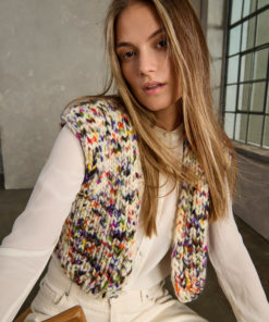 Strickset Kurze Weste aus Confetti von Lana Grossa
