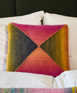 Strickset Kissenhülle Aus Dreiecken Kraus Rechts aus Gomitolo Versione von Lana Grossa