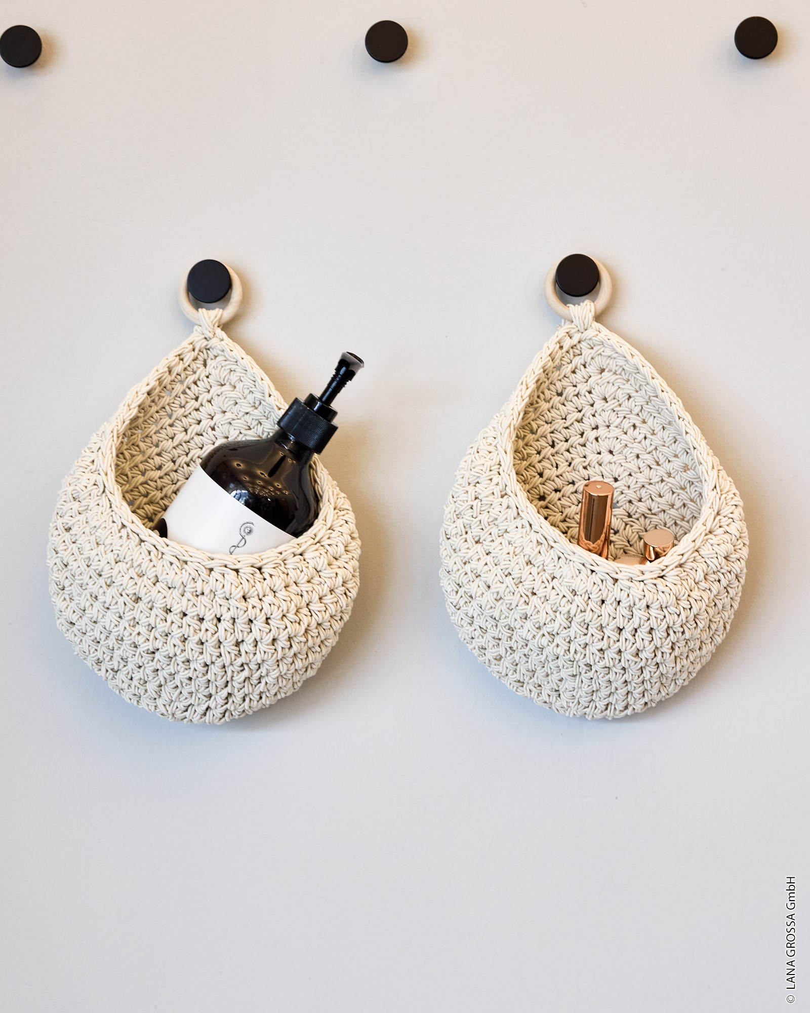 Strickset Zwei Hängekörbe In Halben Stäbchen Aus The Core Von Lana Grossa 1 Strickset Zwei Hängekörbe In Halben Stäbchen Aus The Core Von Lana Grossa