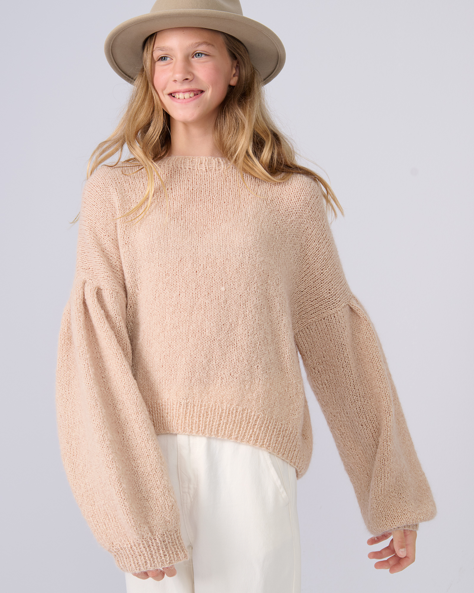 Strickset Pullover Mit Puffärmeln Aus Soffio Und Setasuri Von Lana Grossa 1 Strickset Pullover Mit Puffärmeln Aus Soffio Und Setasuri Von Lana Grossa
