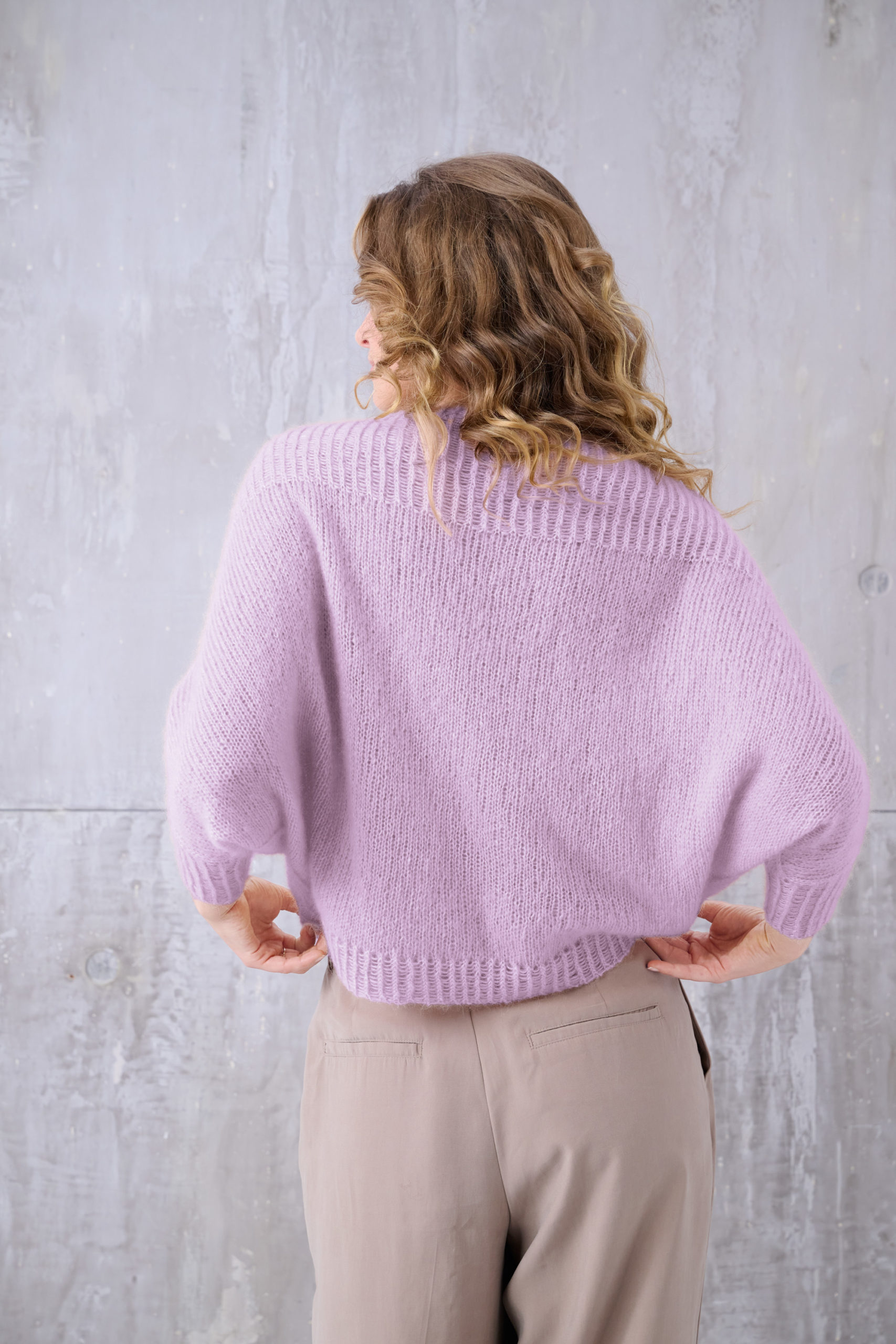 Strickset Snow Cloud Sweater Aus Superkid Seta Von Lana Grossa 2 Strickset Snow Cloud Sweater Aus Superkid Seta Von Lana Grossa – Bild 2
