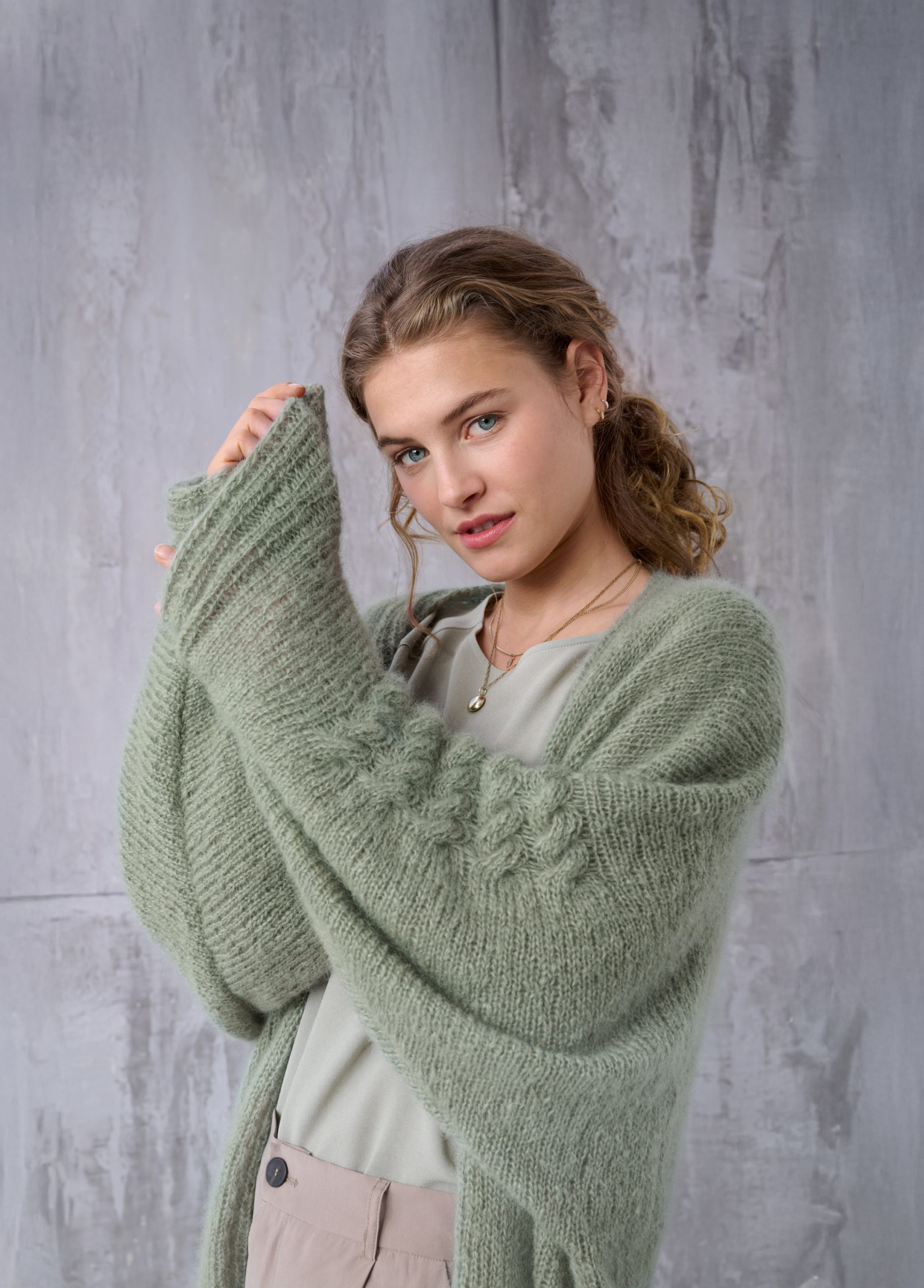 Strickset Sofia Cardigan Aus Superkid Seta Von Lana Grossa 1 Strickset Sofia Cardigan Aus Superkid Seta Von Lana Grossa