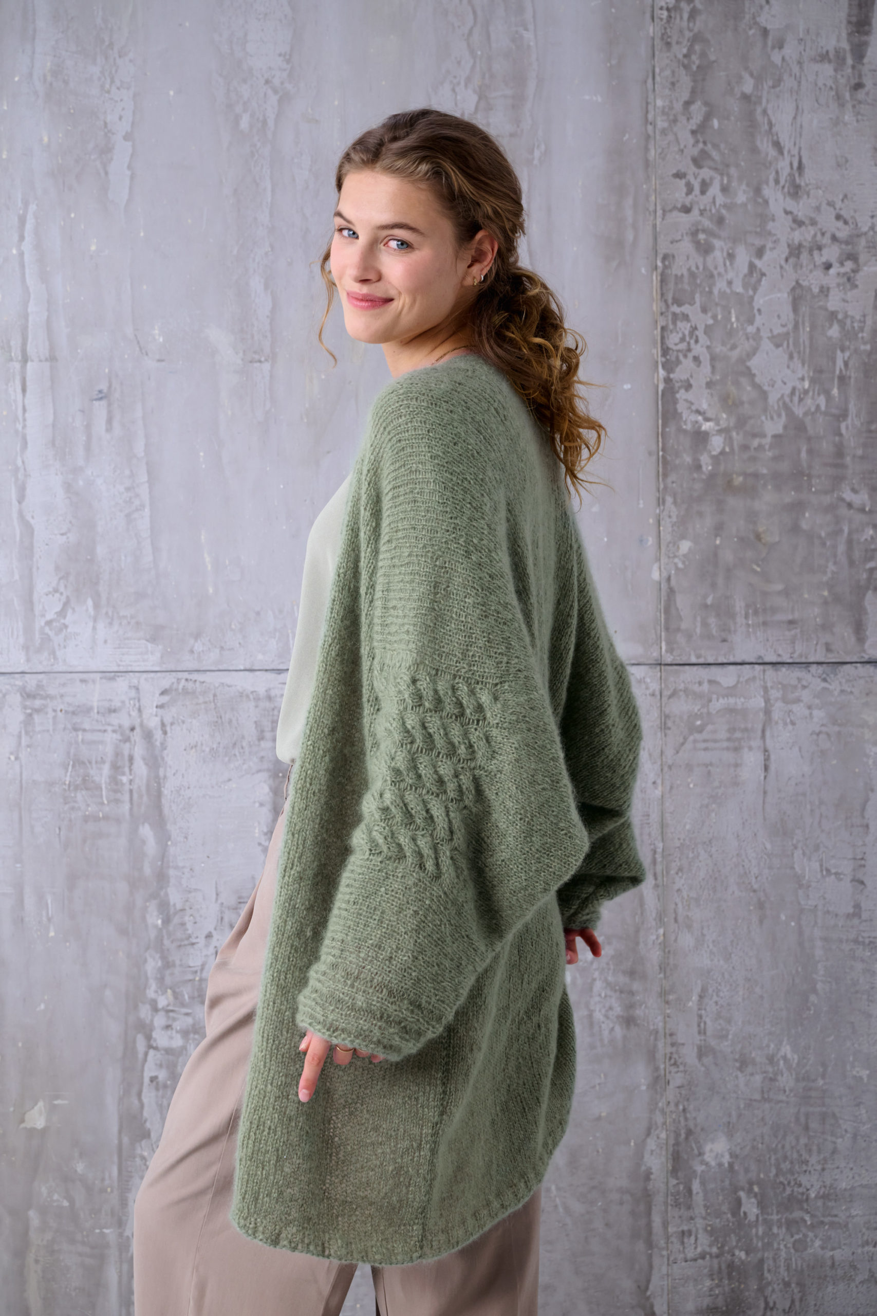 Strickset Sofia Cardigan Aus Superkid Seta Von Lana Grossa 9 Strickset Sofia Cardigan Aus Superkid Seta Von Lana Grossa – Bild 9