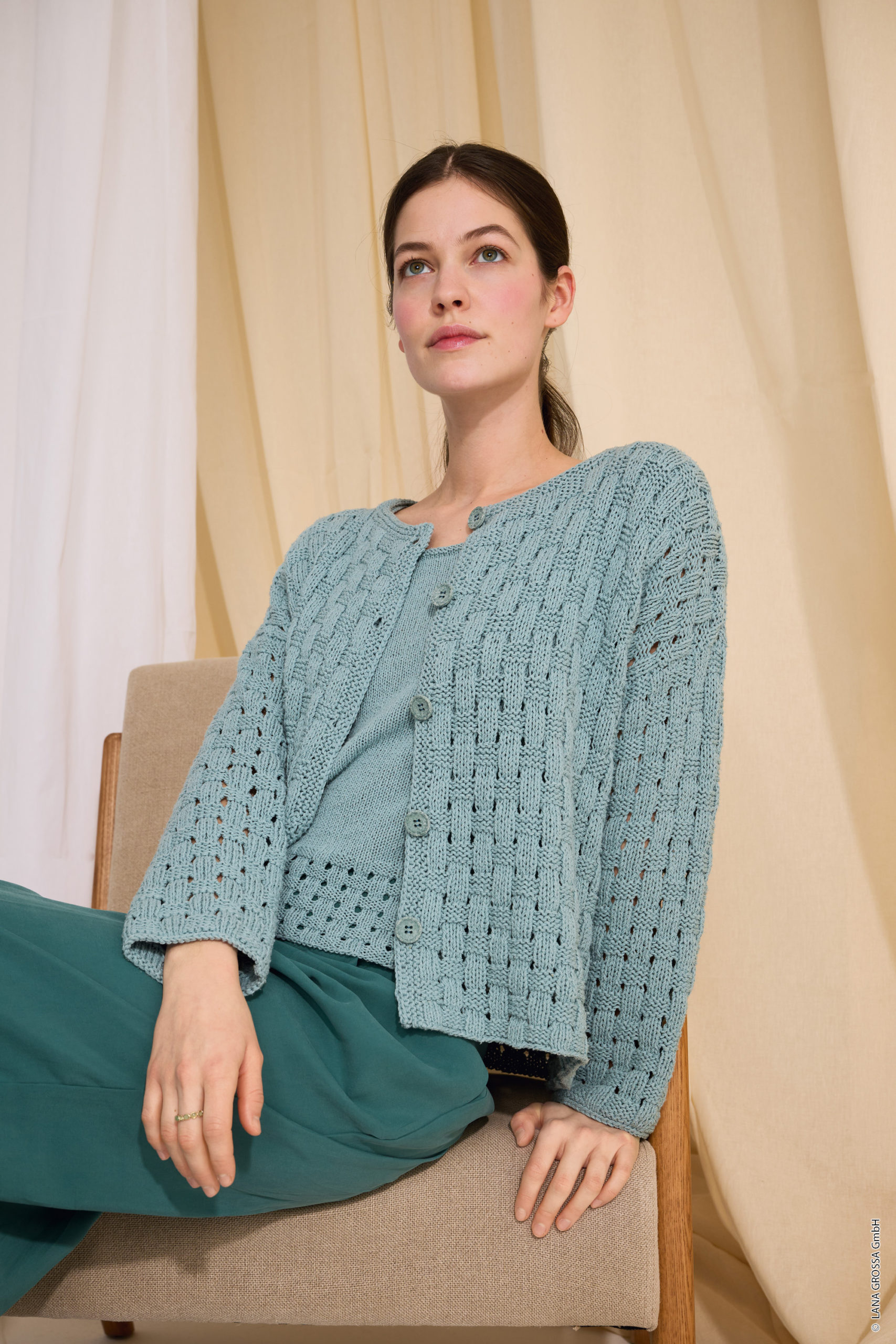Strickset Jacke Im Flechtmuster Aus Setapura Von Lana Grossa 1 Strickset Jacke Im Flechtmuster Aus Setapura Von Lana Grossa