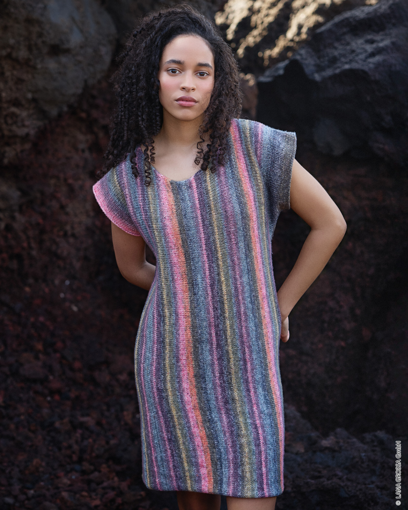 Strickset Kleid Quer Gestrickt Aus Gomitolo Mambo Von Lana Grossa 1 Strickset Kleid Quer Gestrickt Aus Gomitolo Mambo Von Lana Grossa