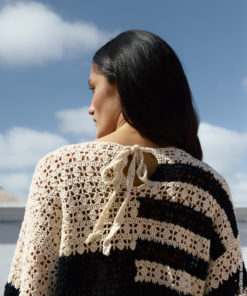 Strickset Pulli Im Stäbchen-Lochmuster Aus Setapura Von Lana Grossa 5 Strickset Pulli Im Stäbchen-Lochmuster Aus Setapura Von Lana Grossa – Bild 3